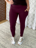 The Perfect Pocket Leggings in Wine